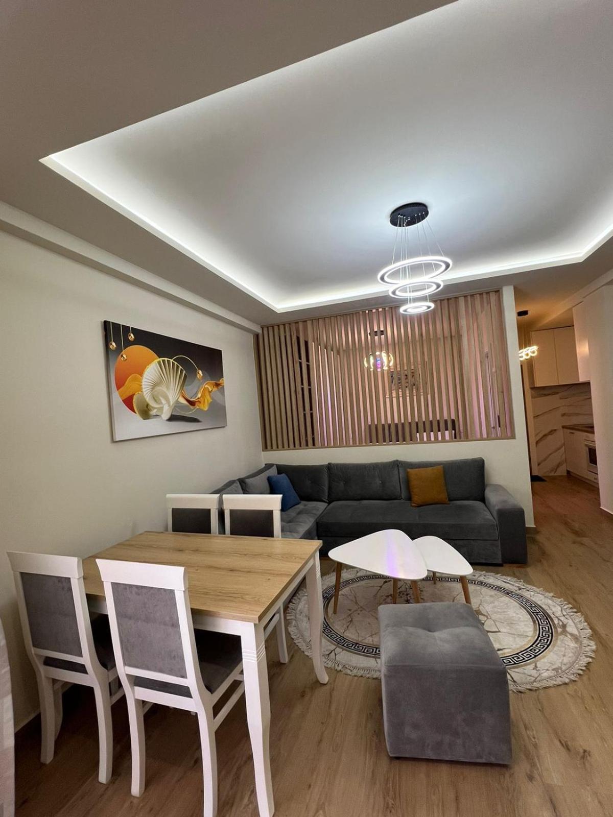 Condor Center Luxury Apartment Tirana Exterior photo